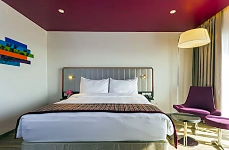 One-Bedroom Apartment with Terrace and Sea View