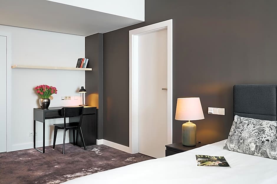 Mamaison Residence Diana