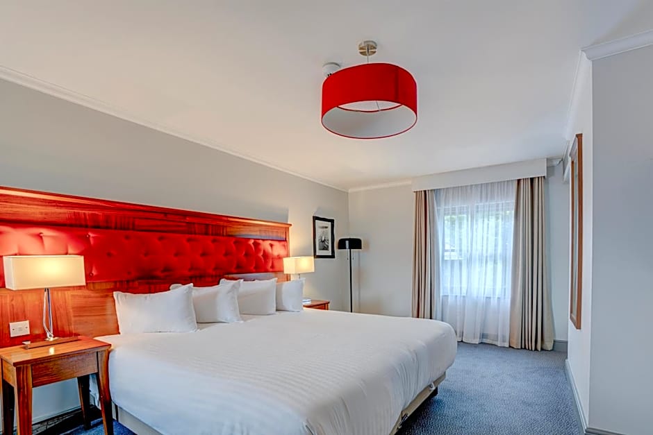 Sunday London Staines-upon-Thames Heathrow T5