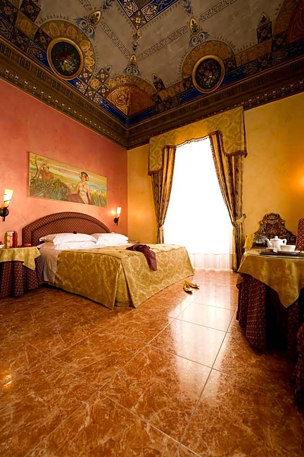 Hotel Joli