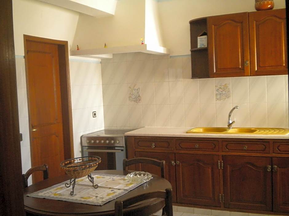 Apartamentos e Quartos Atalaia