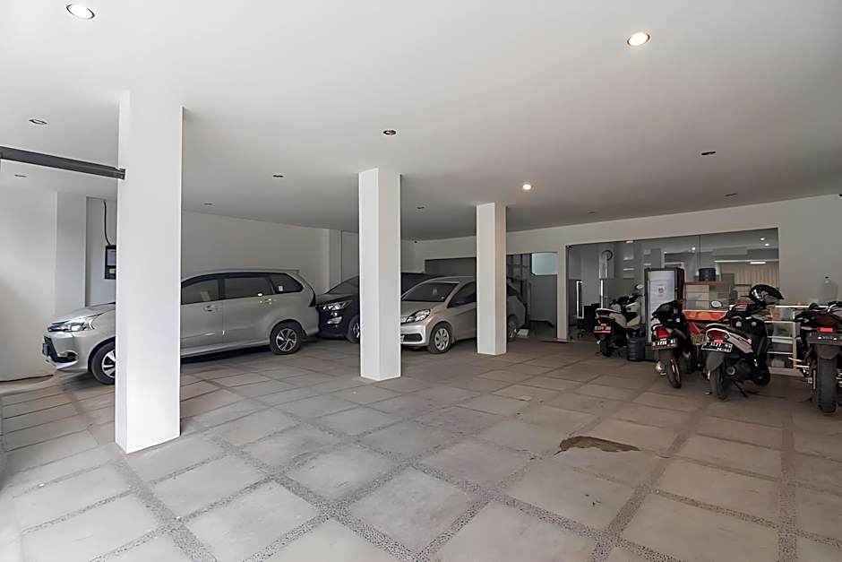 RedDoorz near Exit Toll Moh Toha