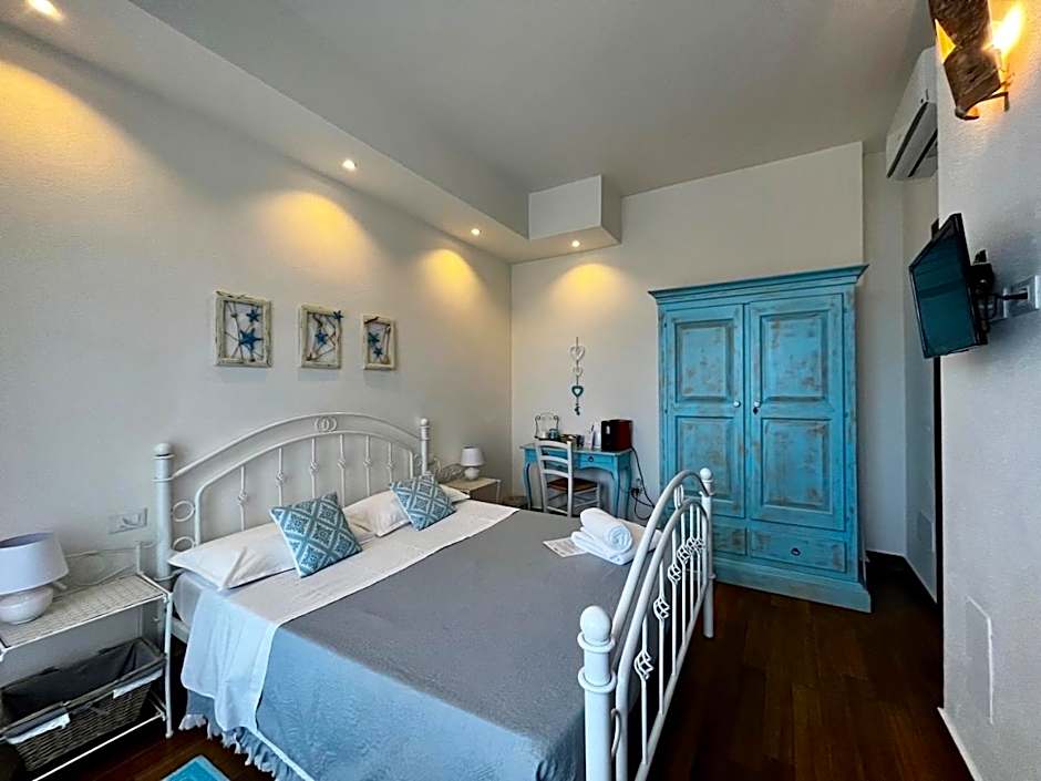 Palmasera Charming Rooms