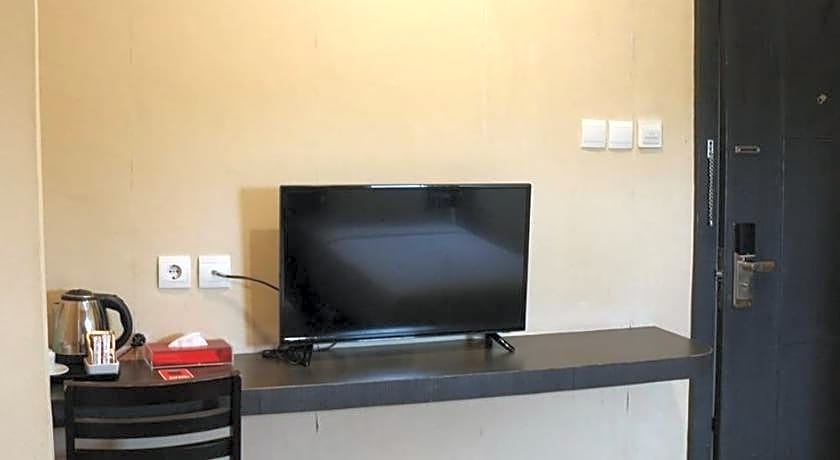 CREW EXPRESS Hotel