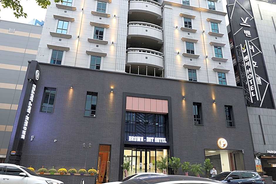 Brown dot hotel Gwangju Sangmu