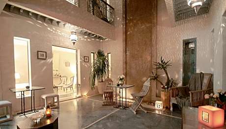 Riad Dar More & SPA