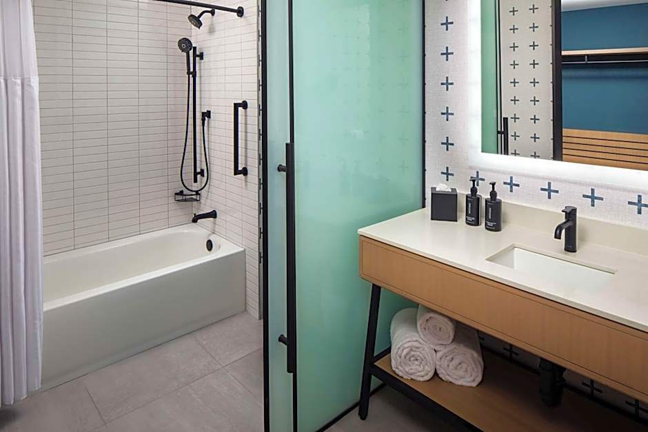 Canopy by Hilton Sioux Falls Downtown