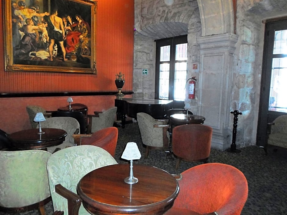 Hotel Virrey De Mendoza