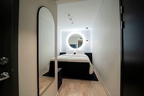 Compact Double (No Window)