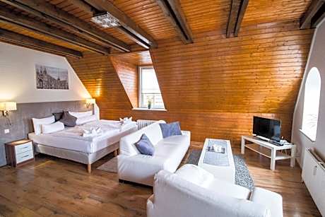 One-Bedroom Apartment with Water View