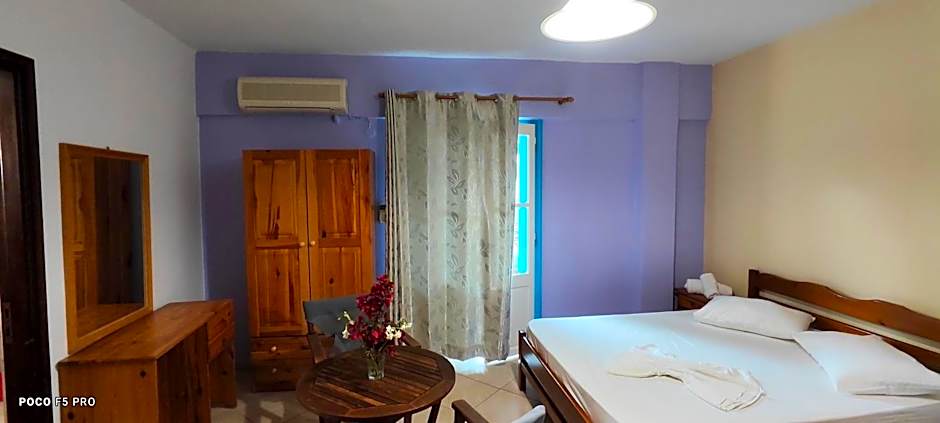 Studios by Climbing House