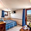 Hotel Pacific