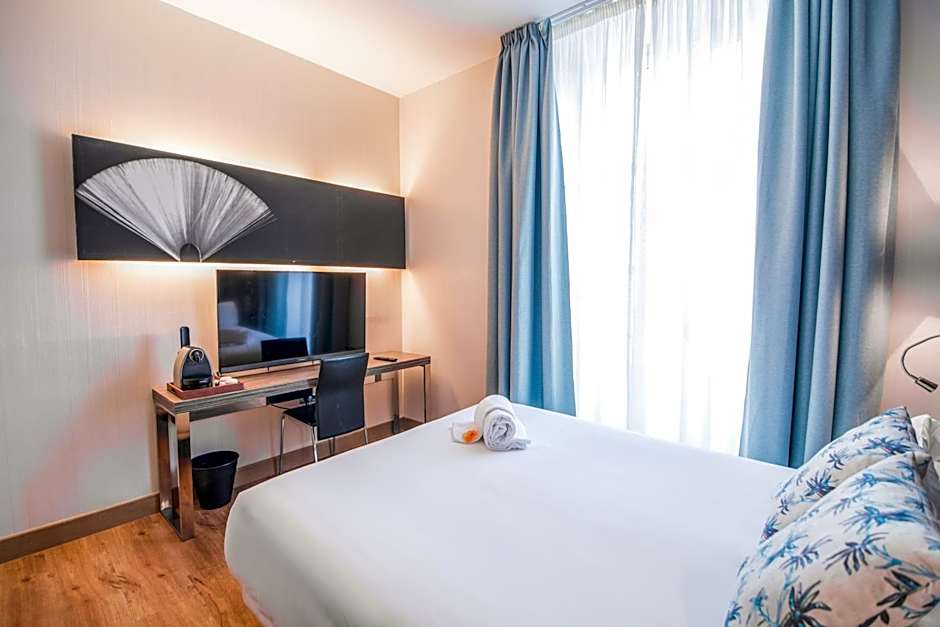 Petit Palace Santa Cruz