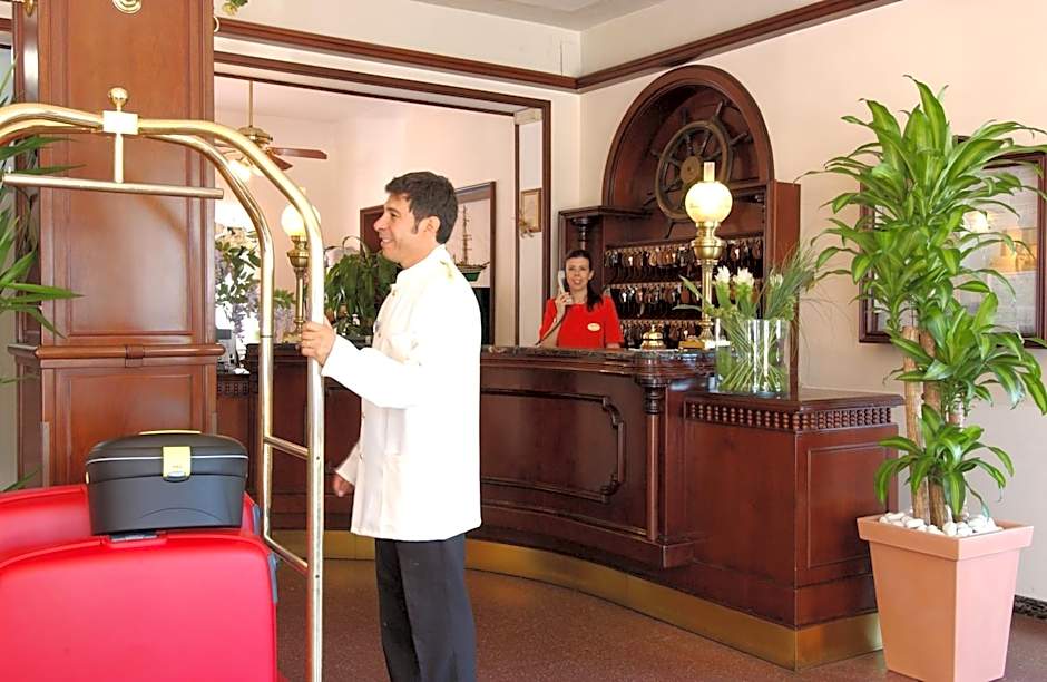 Hotel Milano Helvetia - in centro con piscina