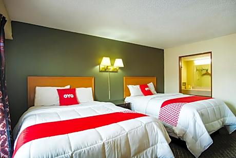 2 Full Bed Smoking with Kitchen