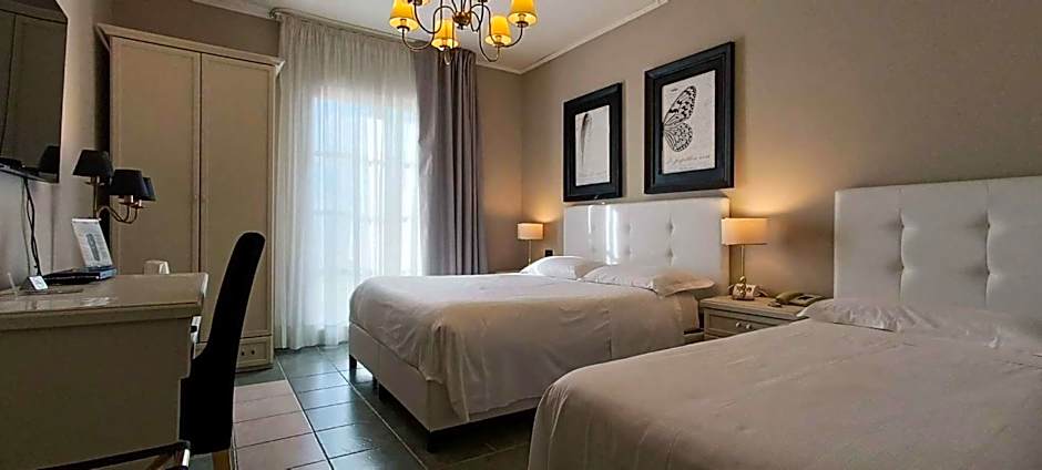 Photo 1 of 5 of Triple Room