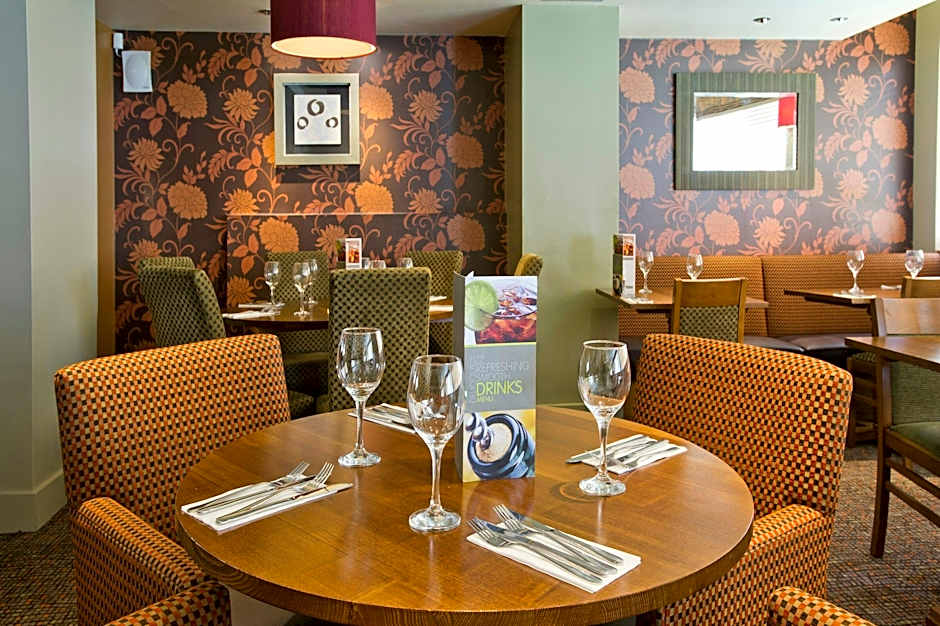 Premier Inn Glasgow City - George Square
