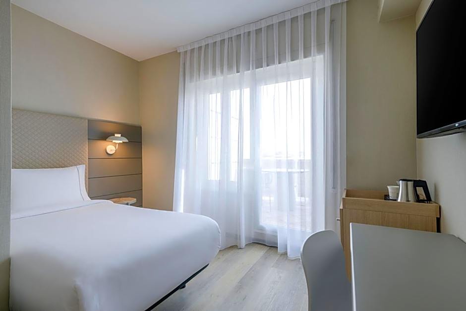 AC Hotel by Marriott Carlton Madrid