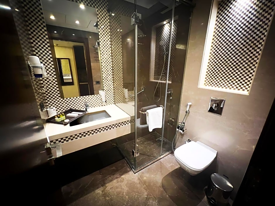 Lancaster Suites Raouche