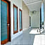 OYO Life 92935 Ayu Kost Eksklusif