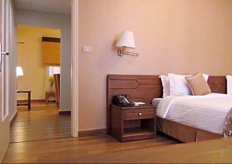 Orient Prince Hotel