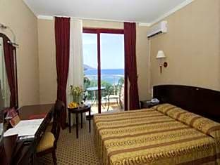 PGS Rose Residence Beach