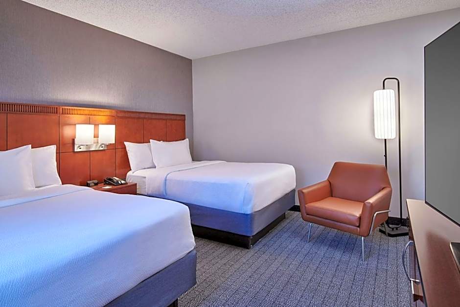 Courtyard By Marriott Detroit Metro Airport Romulus