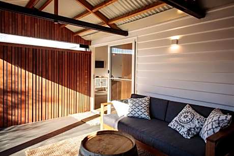 'The Hideout' Private Bungalow in Sandy Bay