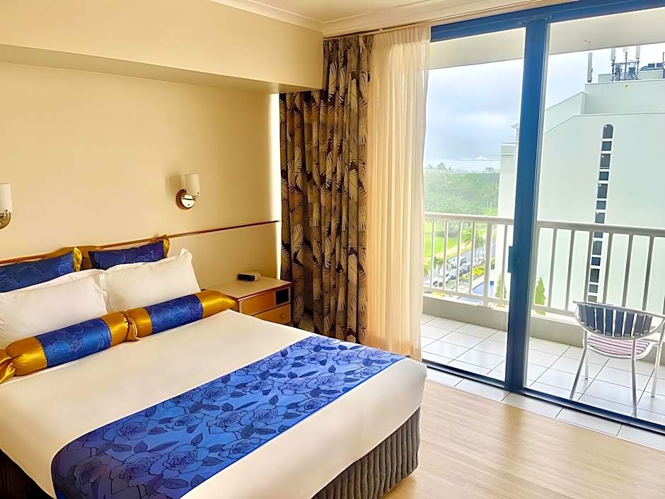 Acacia Court Hotel