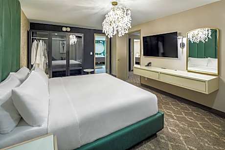 1 King Bed Two Room Suite