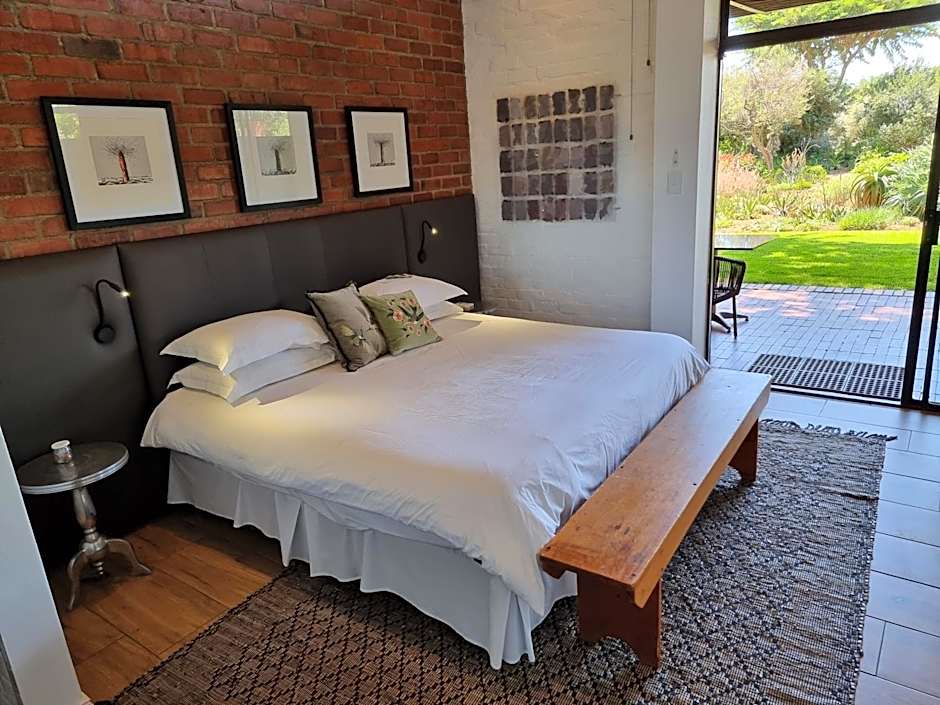 Liedjiesbos Urban Olive Farm Accommodation