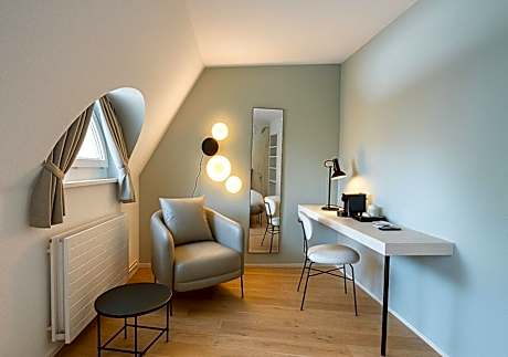 Superior - 1 Queen Bed