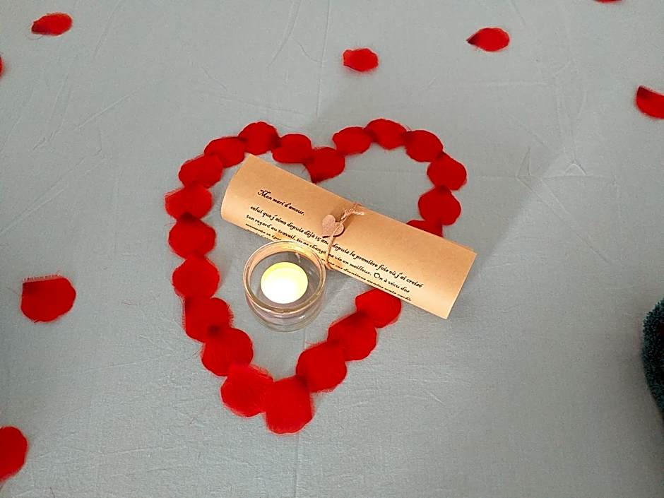 Le Ptit Spa de L'Abbaye Suite love et Spa privé