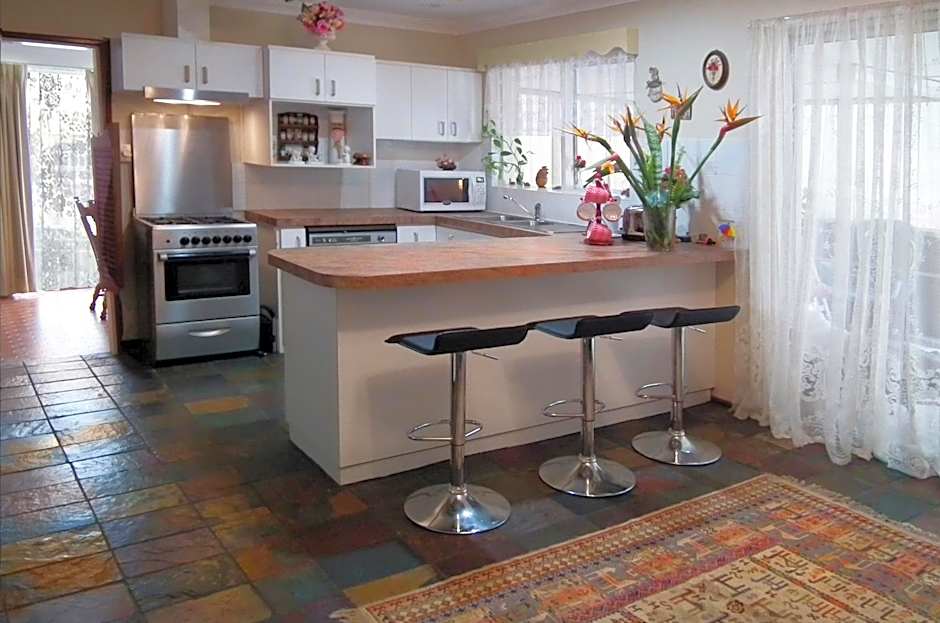 The Spanish Guesthouse, Private Rooms