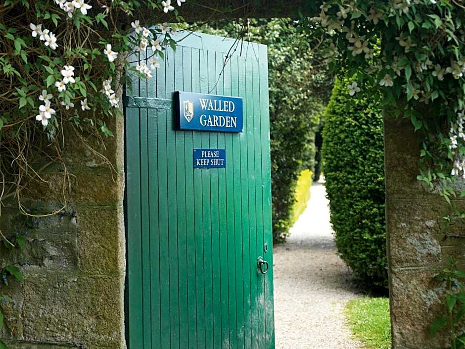 Macdonald Pittodrie House