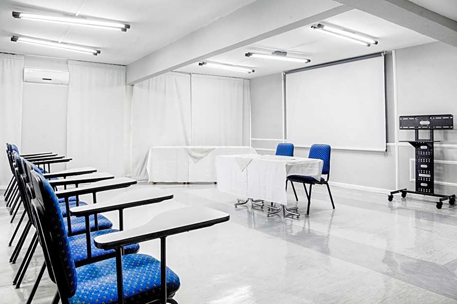 Nacional Inn Poços de Caldas - Lazer completo e Gastronomia no Centro