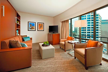 Executive Suite, 1 Bedroom Suite, Mid floor