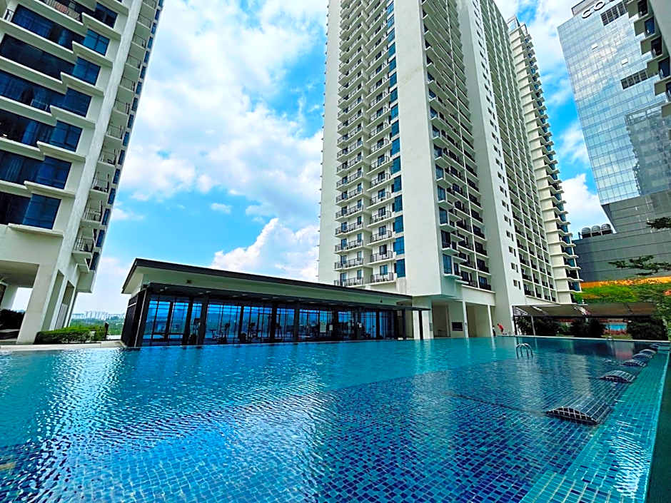 Trefoil by Manhattan Group