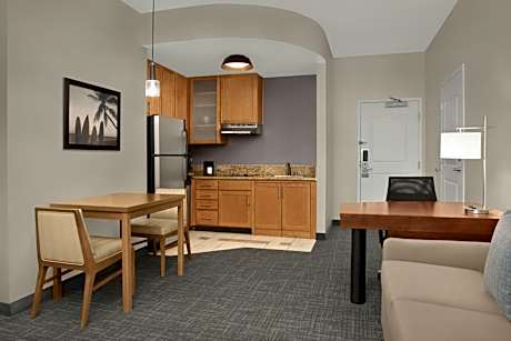 One-Bedroom King Suite with Sofa Bed and Roll-in Shower - Mobility Accessible