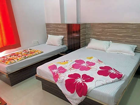 Triple Deluxe Room