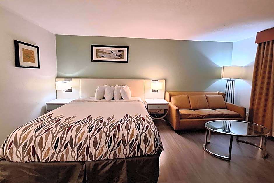 Travelodge by Wyndham Indianapolis Speedway