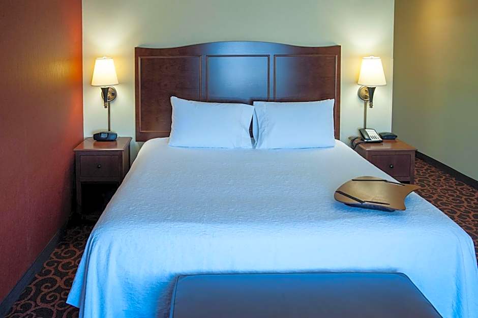 Photo 1 of 3 of 1 King Bed