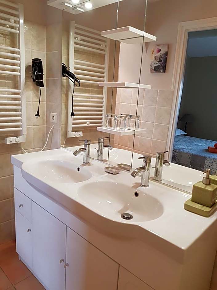 Mas Clement - Chambre et table d'hôtes