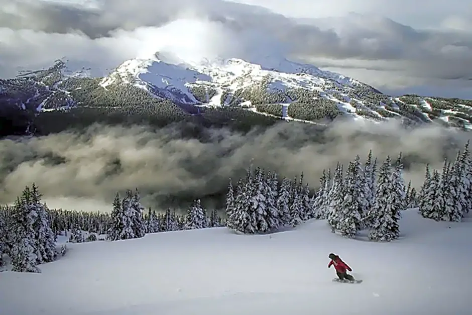 Whistler Village Inn & Suites