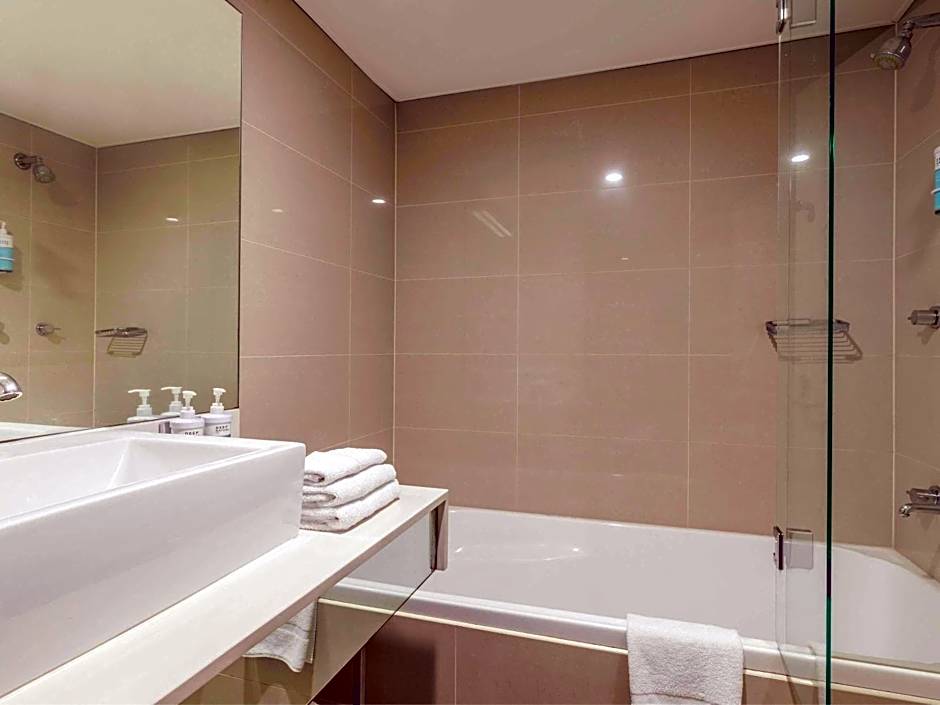 Novotel Sydney Olympic Park Hotel