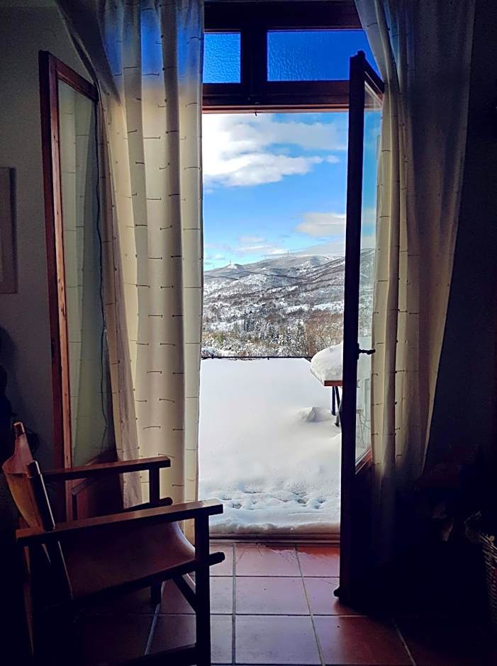 Helicon Muses Friendly Mountain B&B Guesthouse