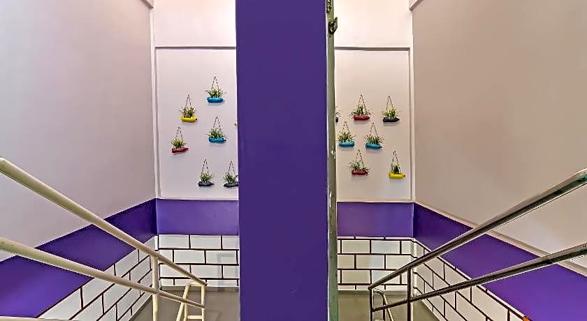 OYO 880 Hotel Purple Town