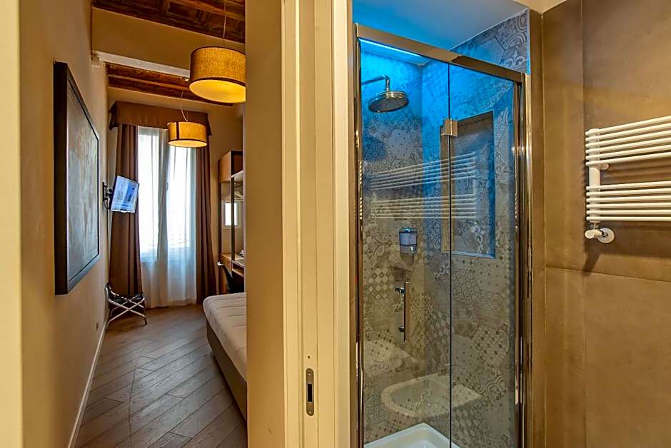 Elite Hotel