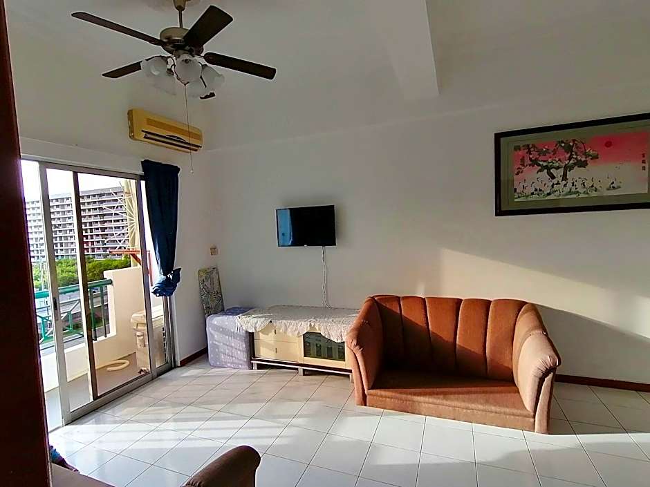 Api Api Guest House