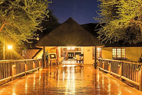 Mongena Private Game Lodge